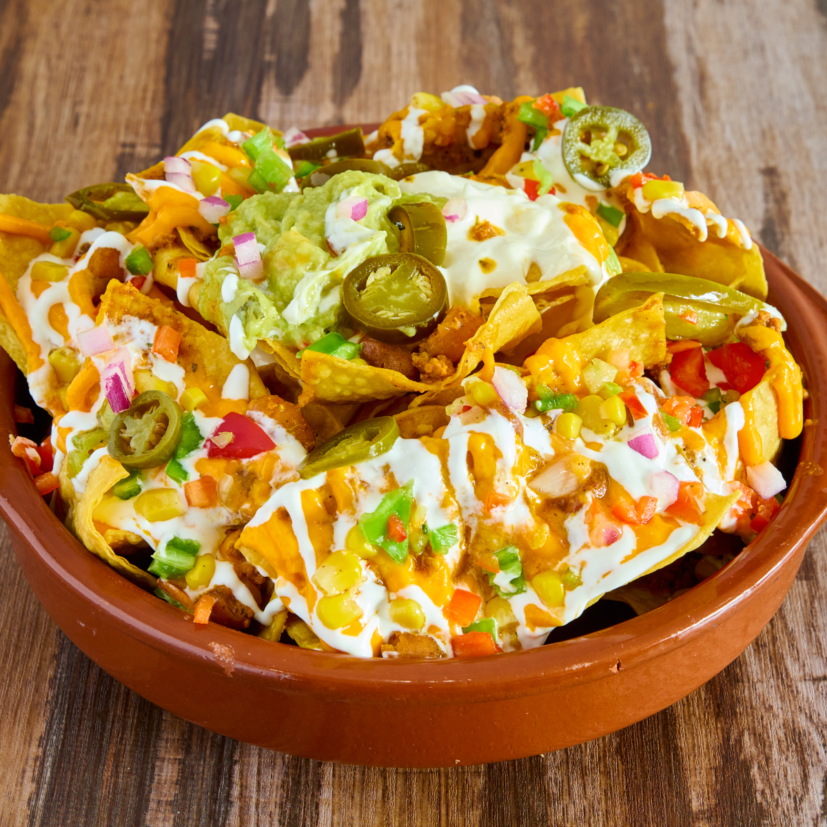 Nacho Bar for a Party (10–100 Guests + Easy Calculator)