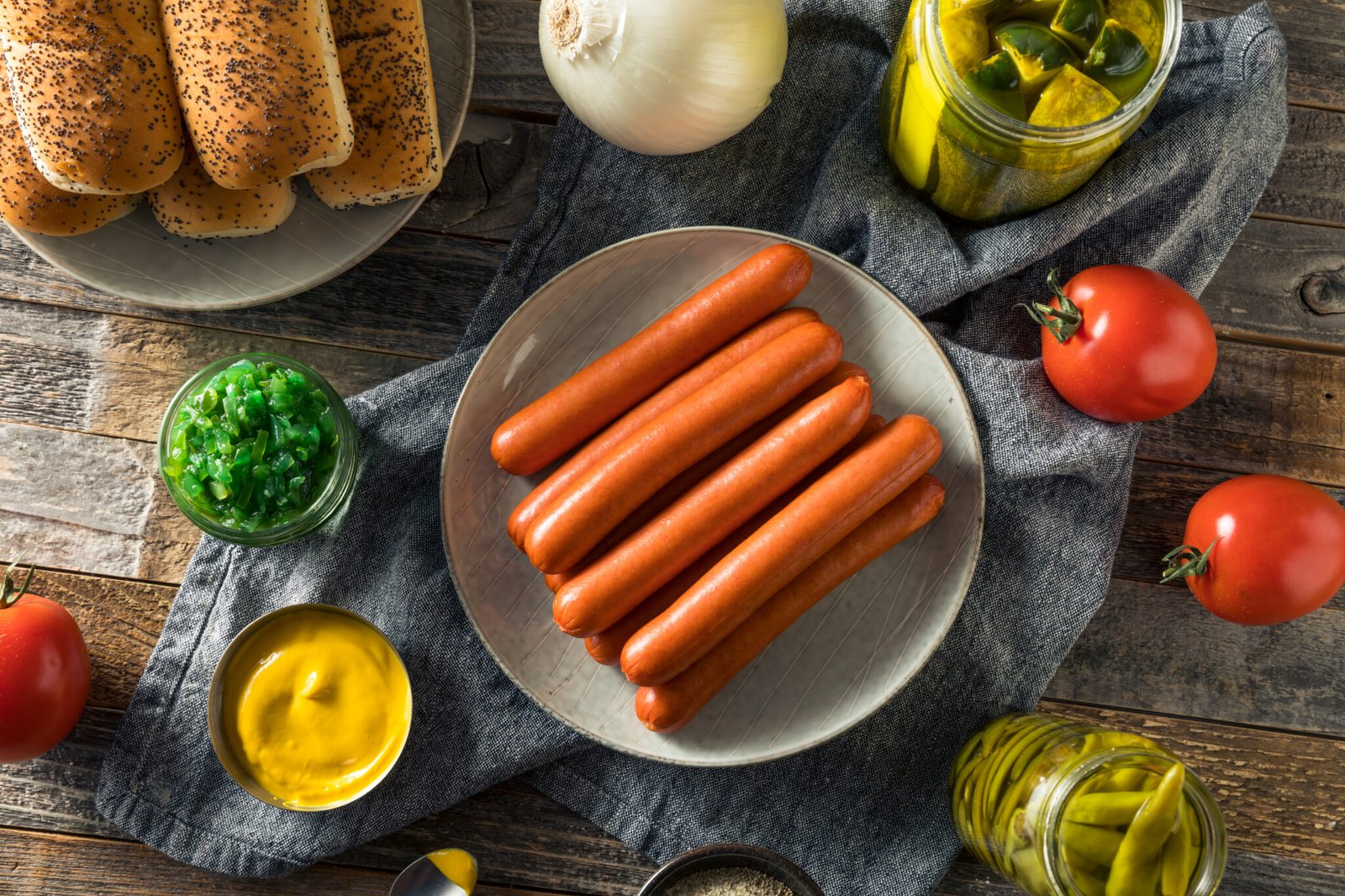 How Many Hot Dogs Per Person? Calculator + Size Guide | Summer & Cinnamon